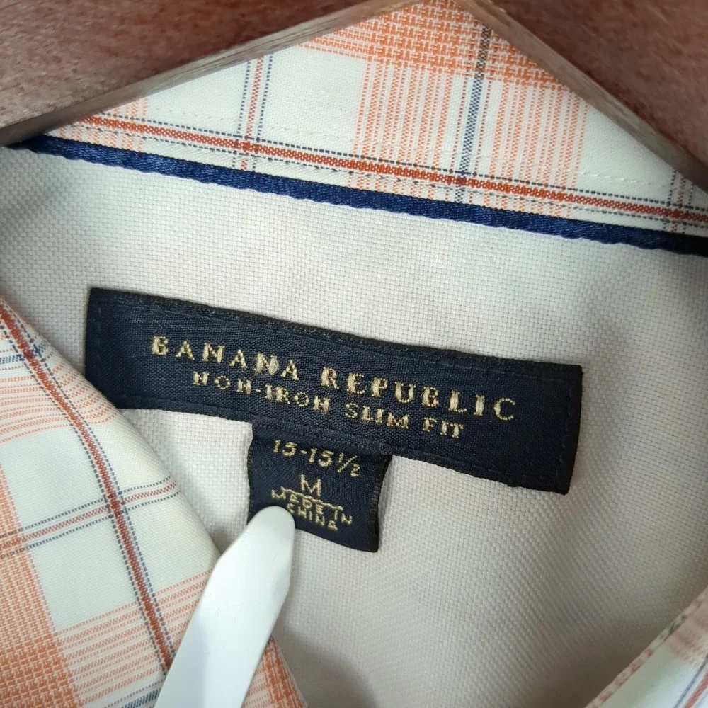 Banana Republic Mens‎ Size Mediu, Slim Fit Non-Iron Button Down Shirt